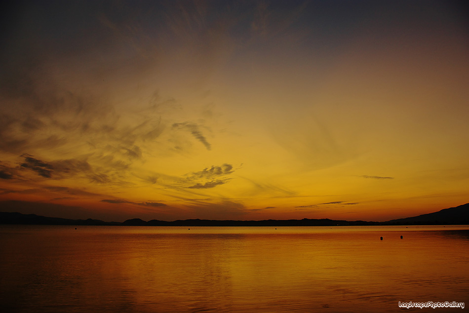 猪苗代湖の夕景