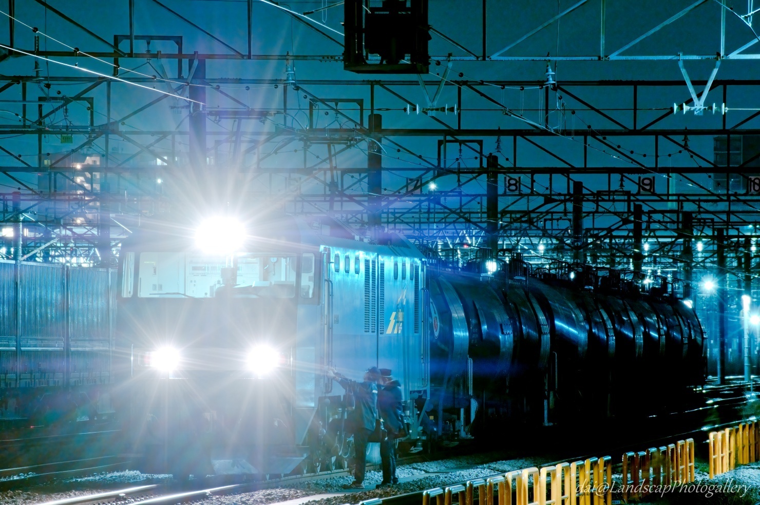 深夜の貨物列車運転交代（神奈川県川崎市幸区新川崎