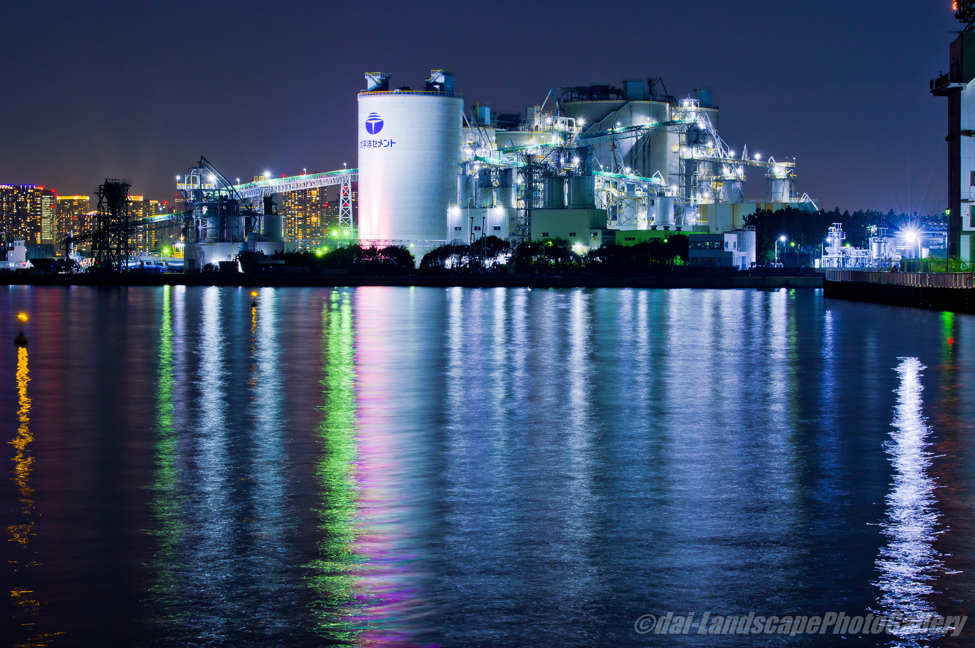 太平洋セメント東京サービスステーション夜景