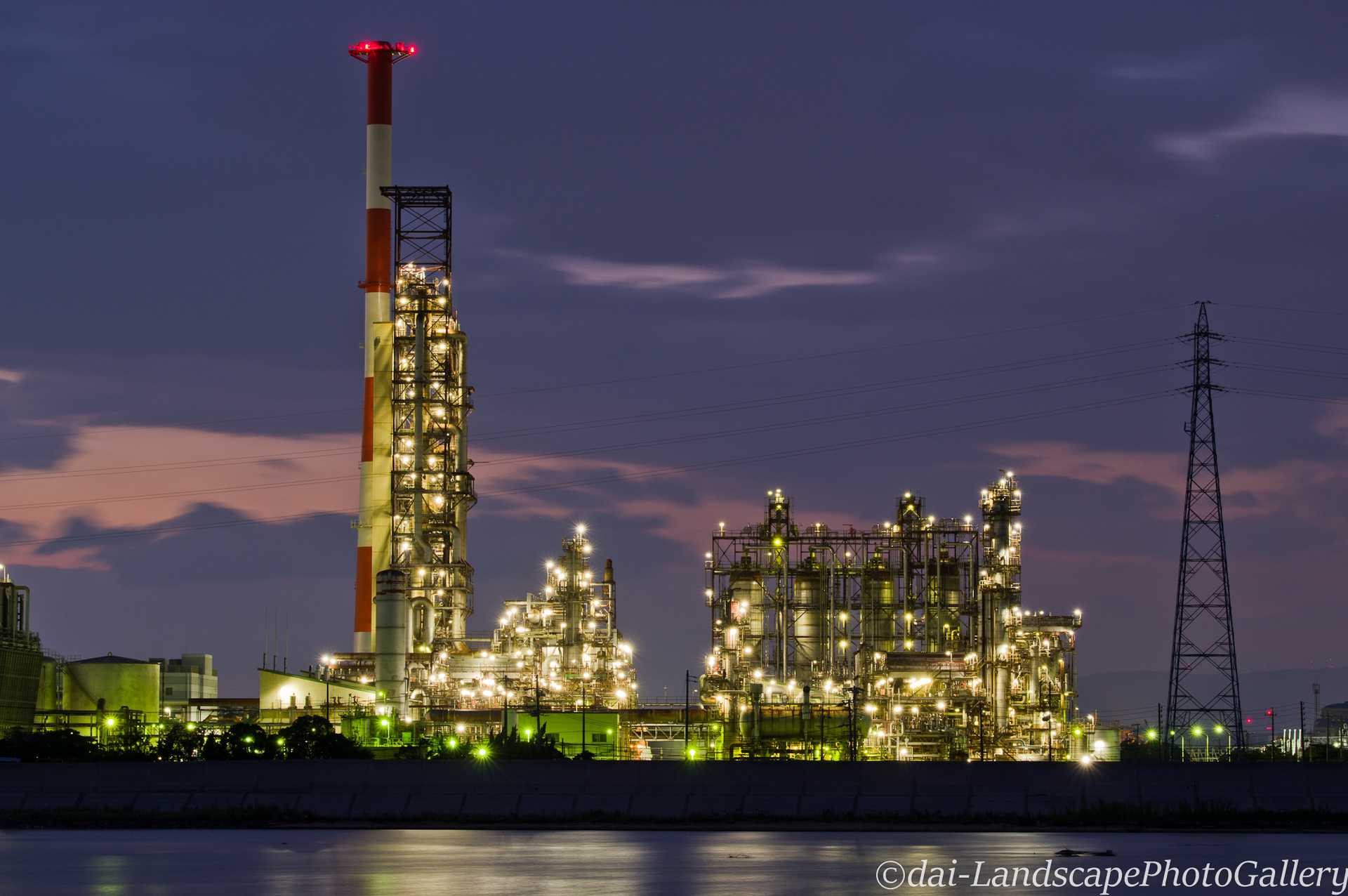 四日市工場夕夜景